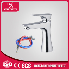 Latón cuerpo cromo chapado en baño grifo lavabo MK25806